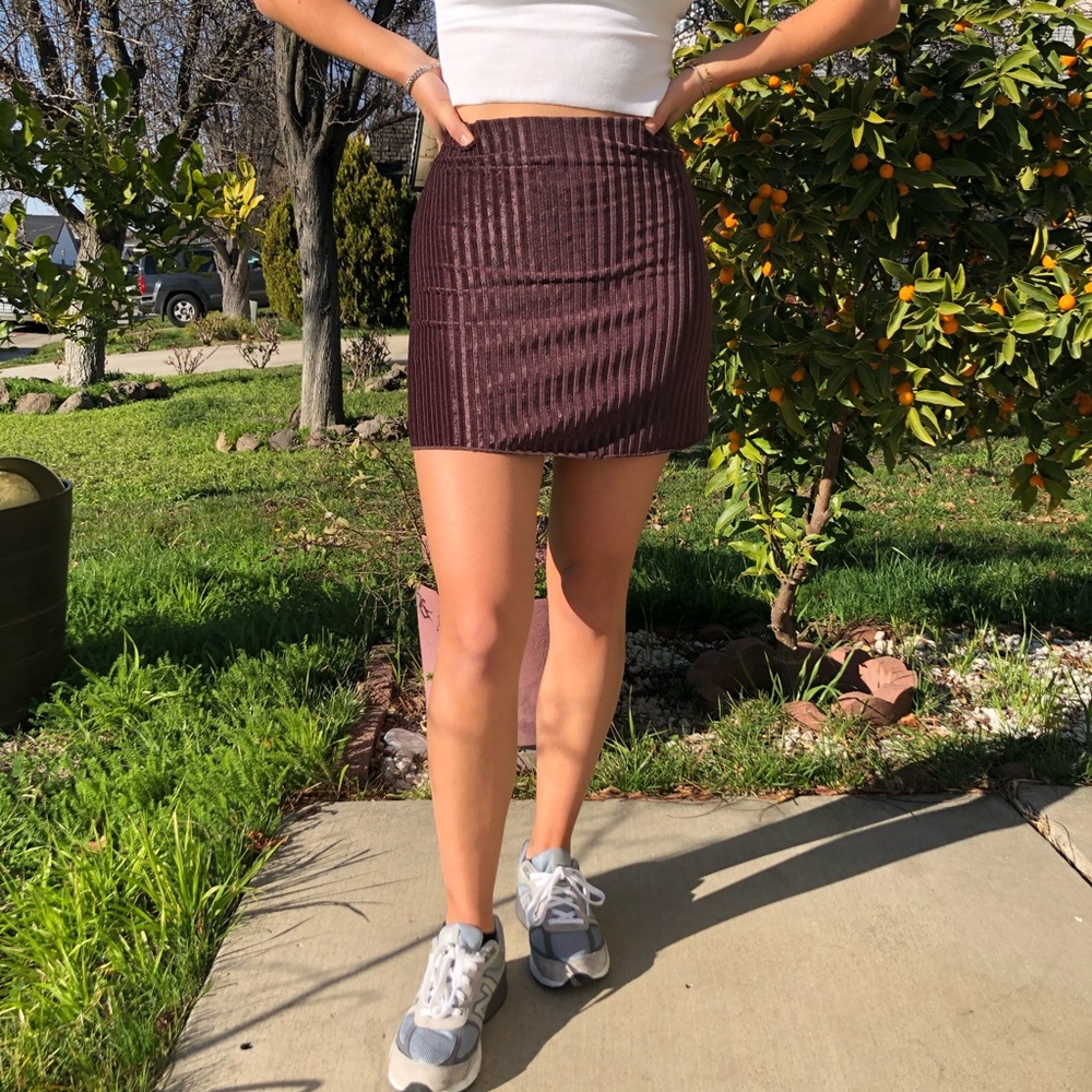 VINTAGE STRIPED SKIRT - Picture 3 of 4
